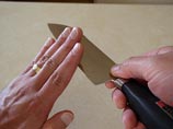 В Красноярске 15-летняя девочка зарезала свою мать В Красноярске 15-летняя девочка зарезала свою мать