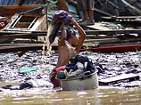Наводнения на юге индонезийского острова Калимантан вынудили покинуть свои дома около 40 тысяч жителей. По данным национального информационного агентства Antara, десятки тысяч беженцев испытывают острый недостаток в продовольствии и питьевой воде