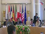 На саммите G8 российские власти используют иранскую ядерную проблему, чтобы не говорить о демократии в РФ На саммите G8 российские власти используют иранскую ядерную проблему, чтобы не говорить о демократии в РФ