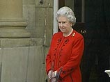 Британская королева получила в подарок корону израильского дизайнера