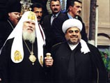 Алексий II награжден высшим орденом мусульман Кавказа