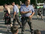 В Минске спецназ жестко пресек акцию оппозиции, приуроченную к годовщине исчезновения Дмитрия Завадского (ФОТО) В Минске спецназ жестко пресек акцию оппозиции, приуроченную к годовщине исчезновения Дмитрия Завадского (ФОТО)
