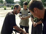 В Чечне в результате обстрелов ранены девочка и милиционер В Чечне в результате обстрелов ранены девочка и милиционер