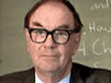 Сэр Николас Бейн, бывший британский дипломат, написавший три книги о G8, говорит о России: "Они проявляют активность в политических вопросах и отмалчиваются, когда речь заходит об экономике и финансах" Сэр Николас Бейн, бывший британский дипломат, написавший три книги о G8, говорит о России: "Они проявляют активность в политических вопросах и отмалчиваются, когда речь заходит об экономике и финансах"