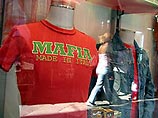 В Италии появились в продаже майки со слоганом "Мафия - сделано в Италии". Правительство протестует