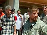 Президент Чечни предложил продлить до января 2007 года срок амнистии боевикам, сложившим оружие