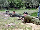 Батальон "Алия", объединяющий более тысячи отставников армии и спецслужб стран СНГ, был создан несколько лет назад по инициативе бывшего командира Советской армии, ветерана войны в Афганистане Романа Ратнера Батальон "Алия", объединяющий более тысячи отставников армии и спецслужб стран СНГ, был создан несколько лет назад по инициативе бывшего командира Советской армии, ветерана войны в Афганистане Романа Ратнера