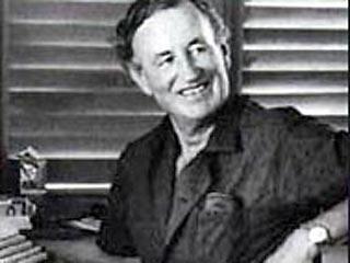 100-летний юбилей Яна Флеминга отметят новой книгой о Джеймсе Бонде 100-летний юбилей Яна Флеминга отметят новой книгой о Джеймсе Бонде