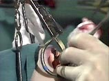 В Латвии врачи пришили мужчине отрезанный на спор половой орган В Латвии врачи пришили мужчине отрезанный на спор половой орган