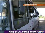 Одна из ракет, выпущенных террористами "Хизбаллы" по Хайфе, разорвалась рядом с пассажирским автобусом кооператива "Эгед". Водитель получил ранения, он доставлен в больницу "Рамбам"