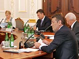 В Киеве в секретариате президента Украины Виктора Ющенко началось заседание общеукраинского "круглого стола" политических сил, на котором планируется обсудить ситуацию в стране после парламентских выборов