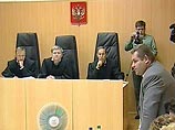 Защите подсудимого, младшего сержанта Александра Сивякова отказано в удовлетворении ходатайства о проведении в госпитале выездного заседания суда, сказал помощник председателя суда
