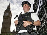 Причиной начала арестов в Великобритании стал перехват сообщения для террористов из Пакистана "начать атаки сейчас", сообщает телеканал CNN со ссылкой на свои источники