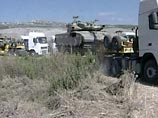 Во вторник израильские войска покинули Бурдж-эль-Мулюк и Клейю - населенные пункты к северу от Галилейского выступа. Были эвакуированы из долины Литани около 50 подбитых боевиками танков Во вторник израильские войска покинули Бурдж-эль-Мулюк и Клейю - населенные пункты к северу от Галилейского выступа. Были эвакуированы из долины Литани около 50 подбитых боевиками танков