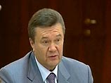 Фрадков и Янукович обсуждают в Сочи отношения двух стран