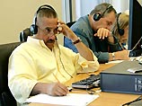 Аль- Фуенте - пожарный который выжил 11 сентября. Слушает переговоры погибших коллег Аль- Фуенте - пожарный который выжил 11 сентября. Слушает переговоры погибших коллег