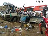 В Турции автобус с иранскими паломниками столкнулся с грузовиком: 17 погибших