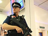 Усиленные меры безопасности в британских аэропортах сохранятся еще неделю Усиленные меры безопасности в британских аэропортах сохранятся еще неделю