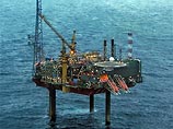 На самом деле, сообщил дипломат, румынская компания занималась в районе Персидского залива не совсем законной деятельностью: персонал платформы пытался присвоить не принадлежавшее румынской стороне буровое оборудование На самом деле, сообщил дипломат, румынская компания занималась в районе Персидского залива не совсем законной деятельностью: персонал платформы пытался присвоить не принадлежавшее румынской стороне буровое оборудование