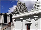 Крупнейший индуистский храм Европы открылся 23 августа в городе Тивидейл неподалеку от Бирмингема, центральная Англия