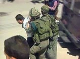 После нападения 25 июня палестинских боевиков, связанных с "Хамасом", на израильский военный пост близ сектора Газа и похищения израильского военнослужащего армия провела серию арестов
