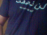 В аэропорту Нью-Йорка иракца заставили снять майку с арабской надписью
