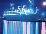 В ночь с 31 августа на 1 сентября 1986 года самый крупный на Черном море пароход "Адмирал Нахимов" (длина 174,3 м, ширина 21,02 м, высота борта 11,81 м) вышел из Новороссийска в Сочи. На его борту находилось 1234 человека, из них - 888 пассажиров и 346 чл В ночь с 31 августа на 1 сентября 1986 года самый крупный на Черном море пароход "Адмирал Нахимов" (длина 174,3 м, ширина 21,02 м, высота борта 11,81 м) вышел из Новороссийска в Сочи. На его борту находилось 1234 человека, из них - 888 пассажиров и 346 чл