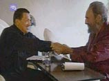 На новых кадрах Фидель выглядит лучше, чем во время визита Чавеса по случаю 80-летия кубинского лидера. Одетый в красную пижаму, Кастро оживленно общается с главой Венесуэлы, сидя за столом На новых кадрах Фидель выглядит лучше, чем во время визита Чавеса по случаю 80-летия кубинского лидера. Одетый в красную пижаму, Кастро оживленно общается с главой Венесуэлы, сидя за столом