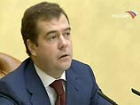 Наиболее вероятным кандидатом на пост премьер-министра эксперты называют первого вице-премьера Дмитрия Медведева, который уже неоднократно сидел в кресле премьера