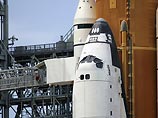 "Мы попытаемся произвести запуск в пятницу", - заявил пресс-секретарь NASA Дин Акоста. Это решение принято "почти единогласно" на совещании руководителей, отвечающих за данную миссию, сообщает "Интерфакс" "Мы попытаемся произвести запуск в пятницу", - заявил пресс-секретарь NASA Дин Акоста. Это решение принято "почти единогласно" на совещании руководителей, отвечающих за данную миссию, сообщает "Интерфакс"