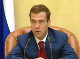 Вице-премьер Медведев ко дню рождения подарил себе новые полномочия