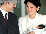 Японцам показали новорожденного принца