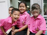 6-летняя девочка по прозвищу "Нат" ходит в детский сад Ратчабопич в китайском квартале Бангкока