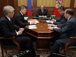 Совещание с участием главы МВД Рашида Нургалиева, председателя Центробанка Сергея Игнатьева, генпрокурора Юрия Чайки и руководителя службы экономической безопасности ФСБ Александра Бортникова Совещание с участием главы МВД Рашида Нургалиева, председателя Центробанка Сергея Игнатьева, генпрокурора Юрия Чайки и руководителя службы экономической безопасности ФСБ Александра Бортникова