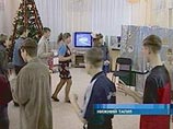 Ранее в прокуратуру Дзержинского района Нижнего Тагила обратилась одна из воспитательниц детдома, которая рассказала об истязании детей. После этого в детском доме для детей-сирот, отстающих в психическом развитии, была проведена проверка Ранее в прокуратуру Дзержинского района Нижнего Тагила обратилась одна из воспитательниц детдома, которая рассказала об истязании детей. После этого в детском доме для детей-сирот, отстающих в психическом развитии, была проведена проверка