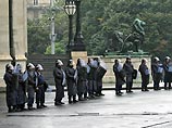 Они намерены провести во вторник очередной митинг протеста с требованием ухода правительства и премьера Ференца Дюрчаня в отставку