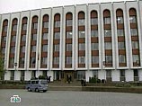 Итальянская семья удерживает девочку из Белоруссии.В связи с этим белорусская сторона заявила протест и пыталась договориться о возвращении девочки с итальянскими властями. Однако дело не сдвинулось с места Итальянская семья удерживает девочку из Белоруссии.В связи с этим белорусская сторона заявила протест и пыталась договориться о возвращении девочки с итальянскими властями. Однако дело не сдвинулось с места