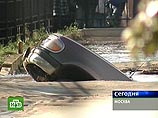 Провал грунта на северо-востоке Москвы вызван прорывом трубы Провал грунта на северо-востоке Москвы вызван прорывом трубы