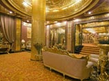 В Гонконге открылся "золотой" отель, переночевать в котором можно за 25 тыс. долларов
