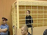 В Челябинской военной прокуратуре РИА Новости ранее сообщили, что Сивяков обвиняется по части 3 статьи 286 УК РФ (превышение должностных полномочий с применением насилия или угрозы его применения)
