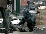 Захаров и Бабакехян обвиняются в совершении 18 октября 2002 года в составе организованной группы убийства губернатора Магаданской области Валентина Цветкова в связи с осуществлением им служебной деятельности