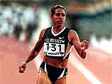 Австралийка Кэти Фримэн, победившая на дистанции 400 метров, понесет на открытии Игр в Сиднее аборигенский флаг
