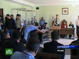 Напомним, в Тбилиси в пятницу около 14:00 по московскому времени городской суд начал в закрытом режиме рассмотрение дела четырех российских офицеров, задержанных 27 сентября в Батуми и Тбилиси по обвинению в шпионаже