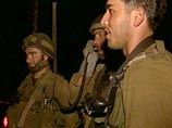 Таким образом, Израиль выполнил основное условие перемирия с ливанской радикальной группировкой "Хизбаллах", заключенного при посредничестве ООН. По данным Израиля, в ночь на воскресенье ливанскую территорию покинули последние 200 военных