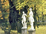 В Петербурге вандалы повредили восемь скульптур Летнего сада