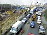 Шумовое загрязнение или попросту уличный шум - беда любого мегаполиса мира. Москва в этом плане не исключение. Сильнее всего в городе шумят автомобили, промышленные площадки, железнодорожный транспорт, самолеты
