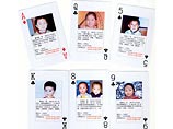 В Китае выпустили игральные карты с фотографиями похищенных детей