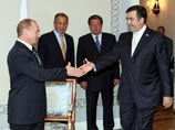 Отвечая на вопрос BBC о попытках урегулирования конфликта, Саакашвили сообщил, что предложил российскому лидеру встретиться, так как последний раз два президента встречались два месяца назад