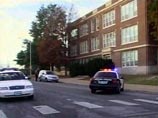 В США 13-летний подросток открыл стрельбу в своей школе В США 13-летний подросток открыл стрельбу в своей школе