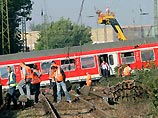 В Дрездене пассажирский поезд столкнулся с автомобилем